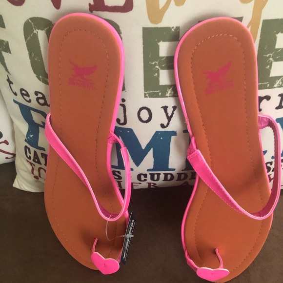 Sandals - Picture 2 of 4